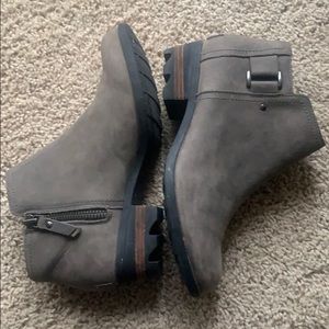 Sorel Lolla Ankle Boot, Grey, size 7
